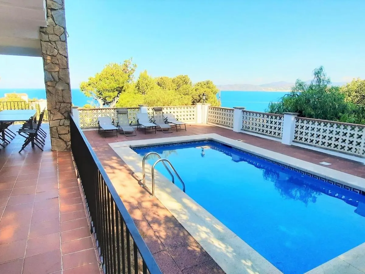 Apartamento Amplio En Cap Ras Con Piscina Y Terraza - 4 Hab, Admite Mascotas, Cerca De La Playa - Es-170-18 Llança