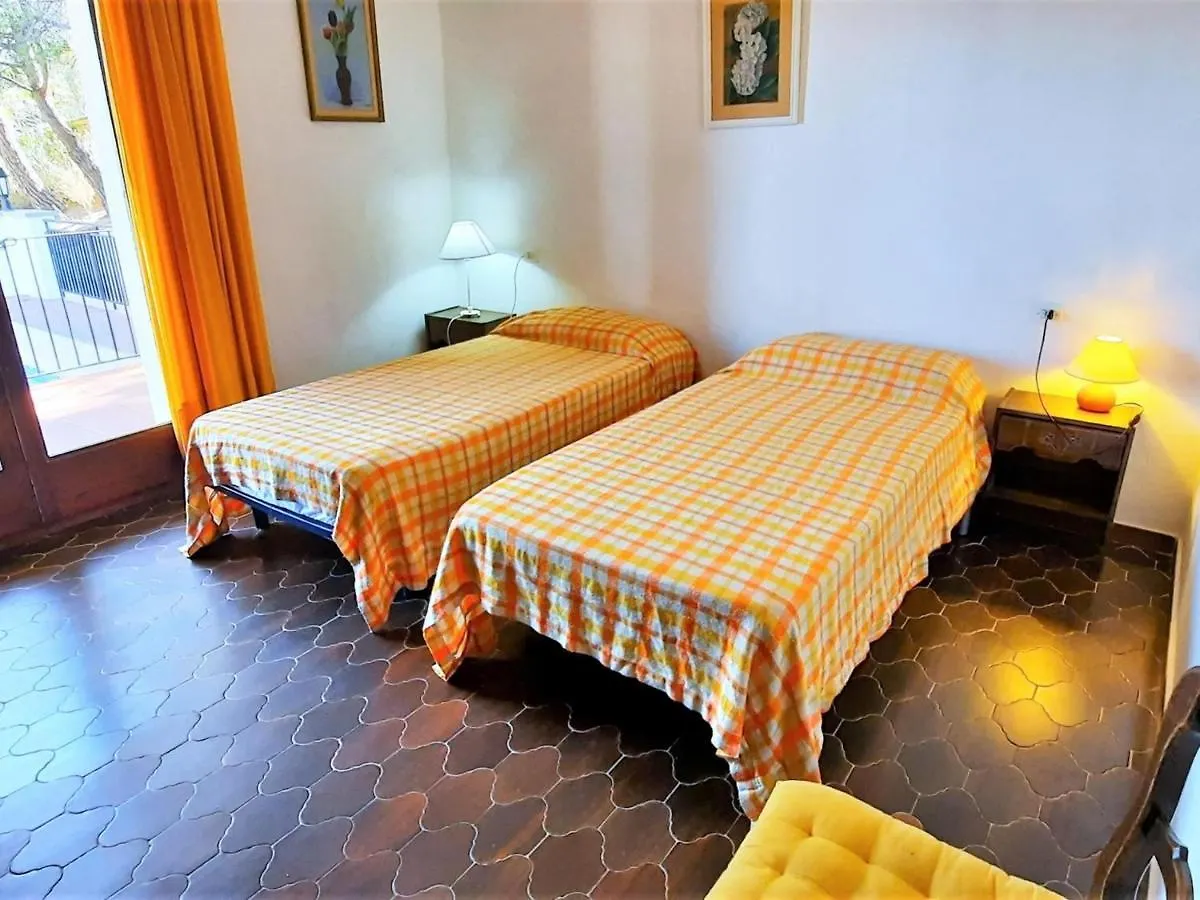 Apartamento Amplio En Cap Ras Con Piscina Y Terraza - 4 Hab, Admite Mascotas, Cerca De La Playa - Es-170-18 Llança