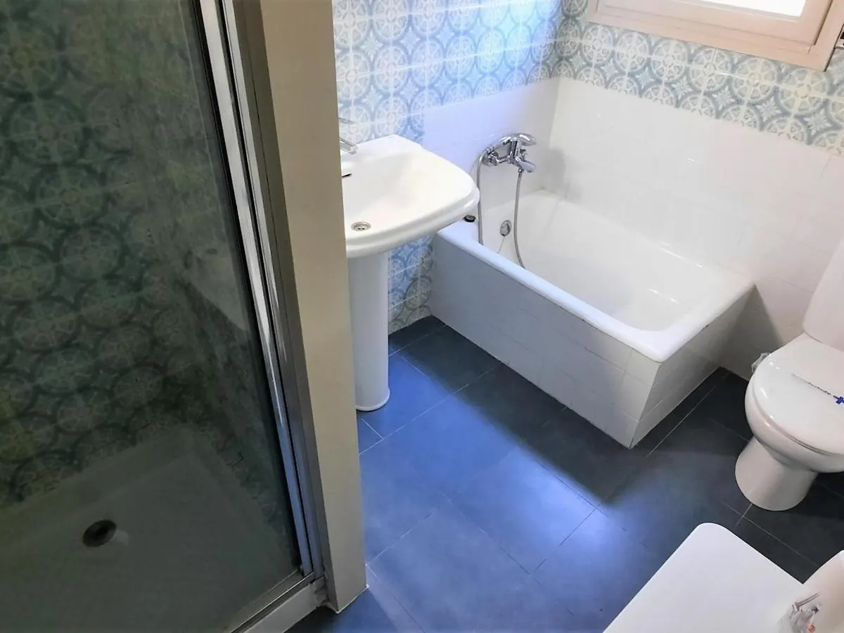 Apartamento Amplio En Cap Ras Con Piscina Y Terraza - 4 Hab, Admite Mascotas, Cerca De La Playa - Es-170-18 Llança